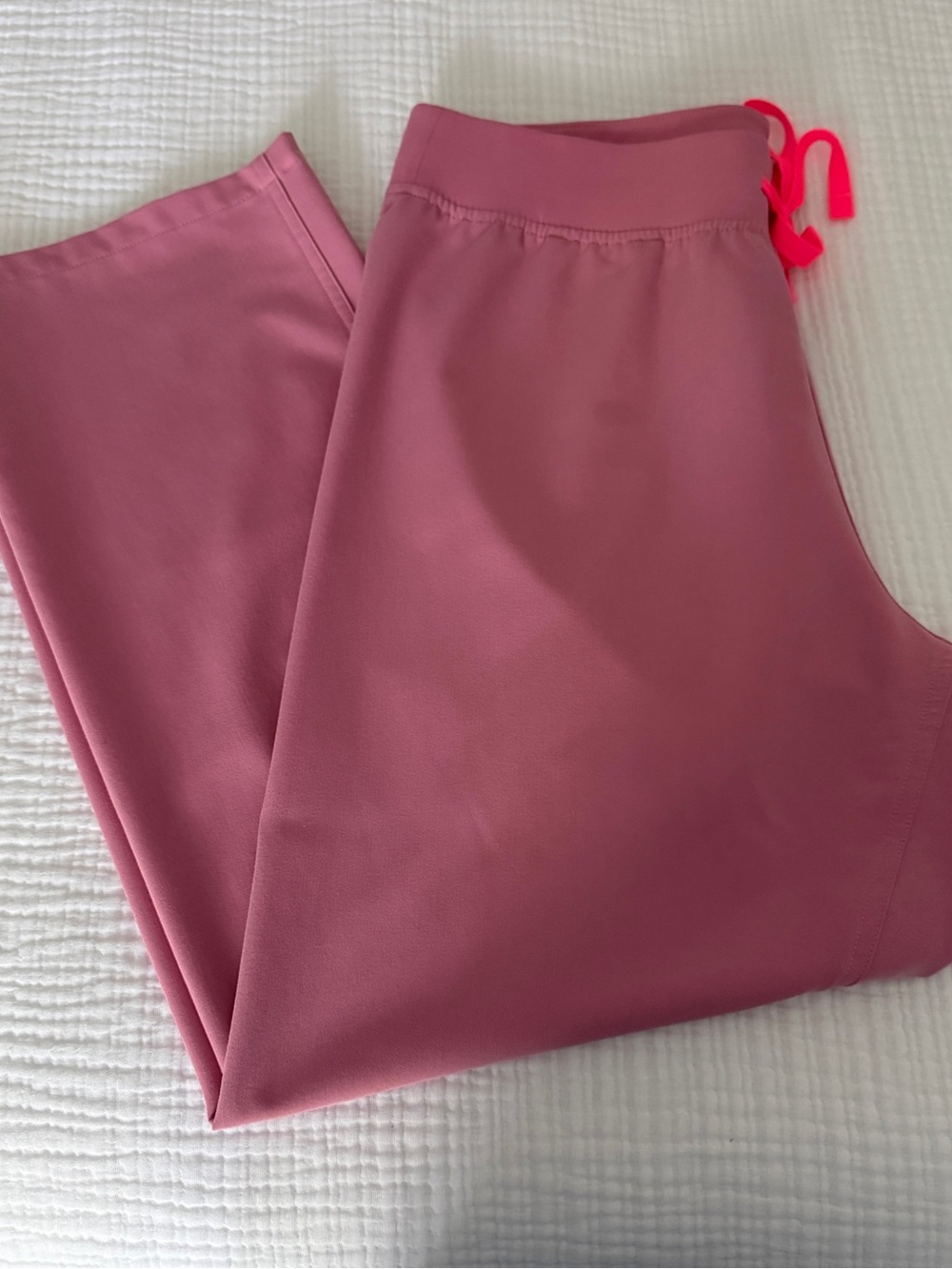 Figs Women's Scrub Pants in Dusty Rose with Pink Drawstring